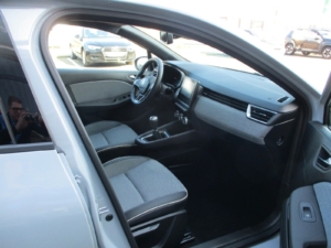 RENAULT Clio TCe 90 Techno - Detail 15